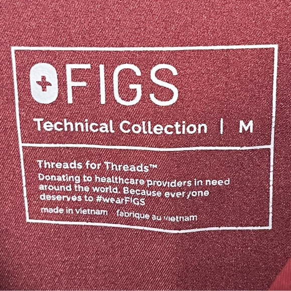 Figs Men's Leon 3 pocket Scrub Top Burgundy Size Medium - Picture 4 of 8